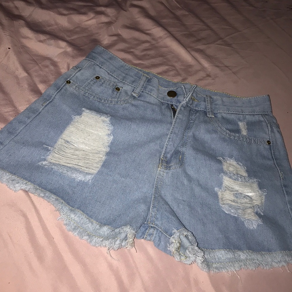 shorts, XS but they run pretty big. Never worn.